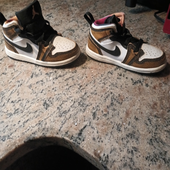 Jordan toddler air 1 - Picture 5 of 7